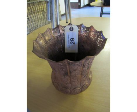  Sale Item:    METAL VASE   Vat Status:   No Vat   Buyers Premium:  This lot is subject to a Buyers Premium of 15% + Vat @ 20