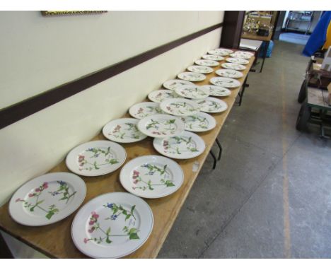  Sale Item:    65 PCS TEA / DINNER WARE WELSH WILD FLOWERS PORTMEIRION  Vat Status:   No Vat   Buyers Premium:  This lot is s