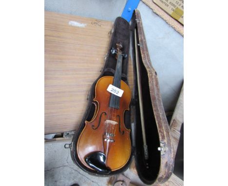 Sale Item:    CASED VIOLIN & BOW (AF)   Vat Status:   No Vat   Buyers Premium:  This lot is subject to a Buyers Premium of 1