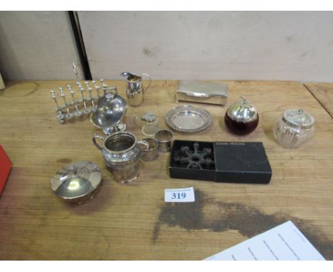  Sale Item:    BOX EP WARE   Vat Status:   No Vat   Buyers Premium:  This lot is subject to a Buyers Premium of 15% + Vat @ 2