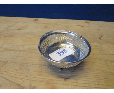  Sale Item:    CHESTER SILVER BASKET 1912   Vat Status:   No Vat   Buyers Premium:  This lot is subject to a Buyers Premium o