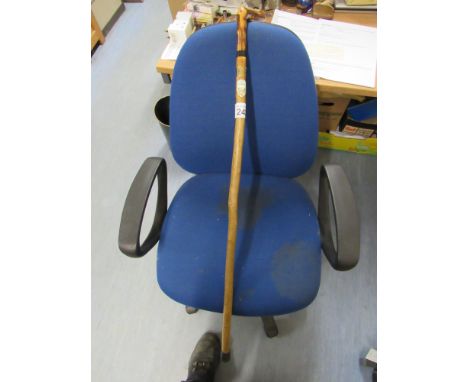  Sale Item:    POTTER HEIGHMAN WALKING STICK   Vat Status:   No Vat   Buyers Premium:  This lot is subject to a Buyers Premiu