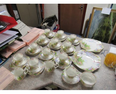  Sale Item:    41 PCE ROYAL ALBERT KENTISH ROCKERY TEA SET (AF)  Vat Status:   No Vat   Buyers Premium:  This lot is subject 