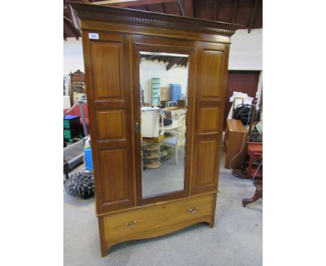  Sale Item:    WARDROBE (AF)   Vat Status:   No Vat   Buyers Premium:  This lot is subject to a Buyers Premium of 15% + Vat @