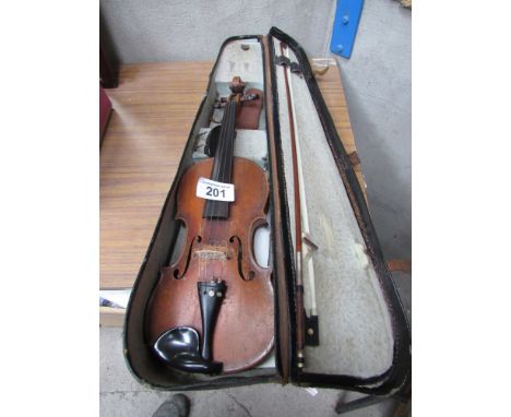  Sale Item:    CASED VIOLIN & BOW (AF)   Vat Status:   No Vat   Buyers Premium:  This lot is subject to a Buyers Premium of 1