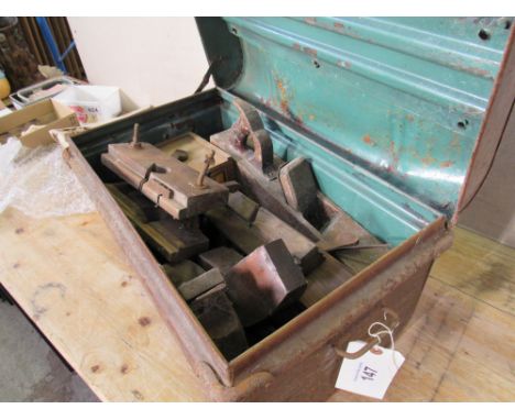  Sale Item:    TIN TRUNK WOODWORKING TOOLS (AF)   Vat Status:   No Vat   Buyers Premium:  This lot is subject to a Buyers Pre