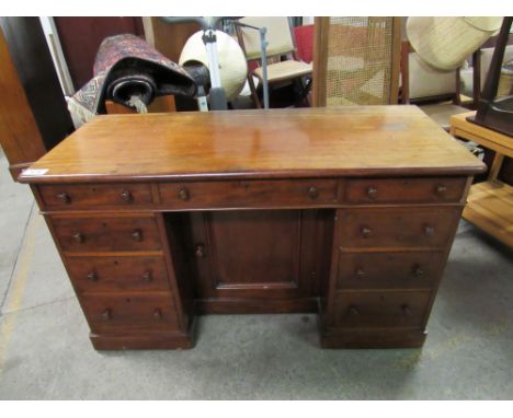  Sale Item:    MAHOGANY KNEE HOLE DESK (AF)   Vat Status:   No Vat   Buyers Premium:  This lot is subject to a Buyers Premium