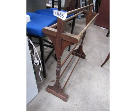  Sale Item:    MAHOGANY TOWEL RAIL (AF)   Vat Status:   No Vat   Buyers Premium:  This lot is subject to a Buyers Premium of 