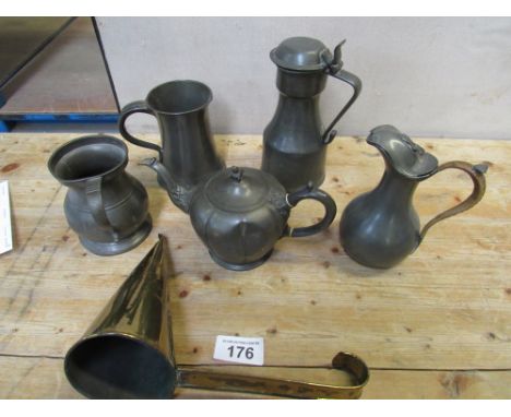  Sale Item:    BOX PEWTER & WARMER (AF)   Vat Status:   No Vat   Buyers Premium:  This lot is subject to a Buyers Premium of 