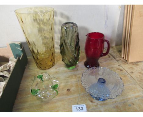  Sale Item:    SELECTION COLOURED GLASSWARE (AF)  Vat Status:   No Vat   Buyers Premium:  This lot is subject to a Buyers Pre