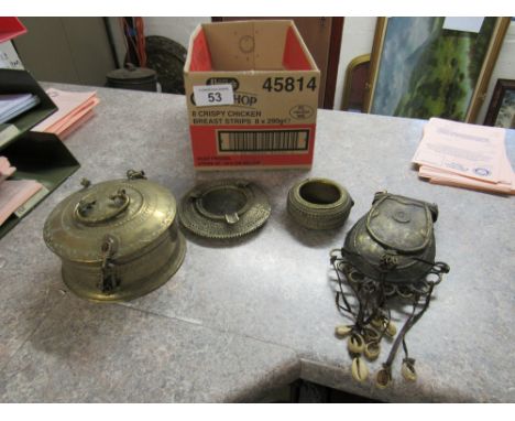  Sale Item:    BOX 4 PCS AFRICAN STYLE METAL & BRASS WARE  Vat Status:   No Vat   Buyers Premium:  This lot is subject to a B