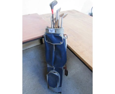  Sale Item:    BAG HICKORY SHAFTED GOLF CLUBS   Vat Status:   No Vat   Buyers Premium:  This lot is subject to a Buyers Premi