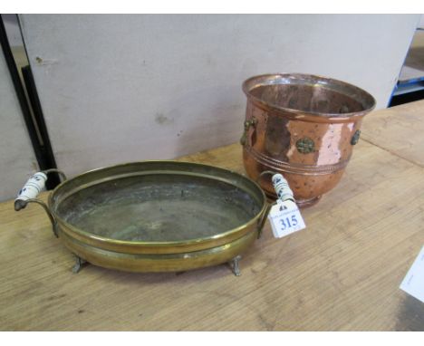  Sale Item:    COPPER POT & BRASS PLANTER   Vat Status:   No Vat   Buyers Premium:  This lot is subject to a Buyers Premium o