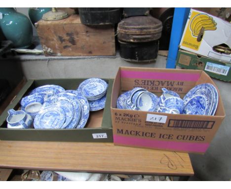  Sale Item:    2 BOXES SPODE B/W CHINA (AF)   Vat Status:   No Vat   Buyers Premium:  This lot is subject to a Buyers Premium