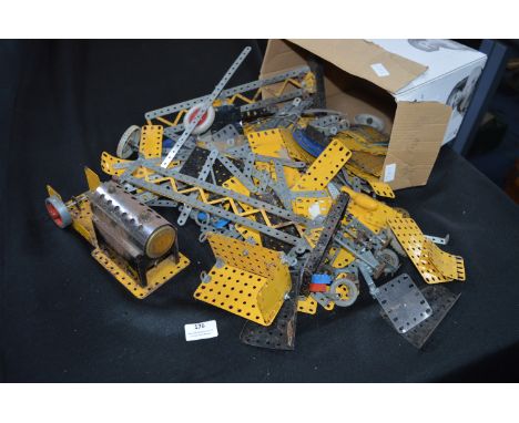 Vintage Meccano Steam Engine, etc. 