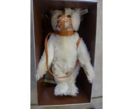 A Steiff Muzzle bear 1908 replica, made in 1990 limited to 6000 EAN 406126, 35cm tall with box and certificate 