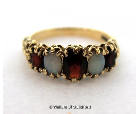 9ct Yellow Gold Opal Garnet 5 stone Ring, Victorian Style 3.8g Size O, Full hallmark