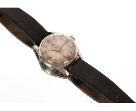 A gentleman's vintage Omega wrist watch numbered to the inner case 2640-85C, movement numbered 13400862