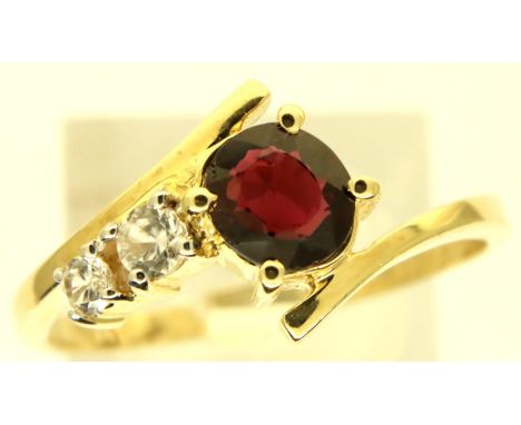 9ct gold ruby and topaz asymmetric ring, size U, 2.9g. P&amp;P Group 1 (£14+VAT for the first lot and £1+VAT for subsequent l