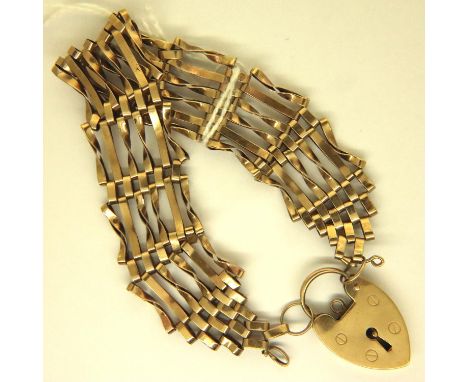 9ct yellow gold six bar gate bracelet, 12.6g. P&amp;P Group 1 (£14+VAT for the first lot and £1+VAT for subsequent lots) 