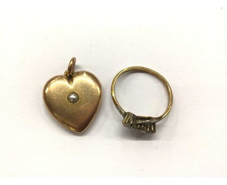 Victorian 15ct gold heart shaped locket set with a single pearl and an 18ct gold diamond cross over ring in platinum setting,
