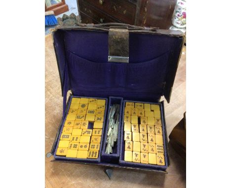 Leather cased mahjong set