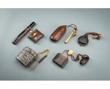A LOT WITH FIVE WOOD SAGEMONO SETS, EDO - MEIJIJapan, Edo period (1615-1868) - Meiji period (1868-1912) The first a one-case 