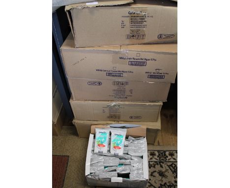 Five boxes of compact wet wipes 