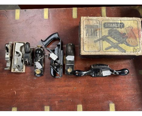 Stanley combination plane in original box, another, Stanley spoke shave and other Stanley planes and hand tools (8).