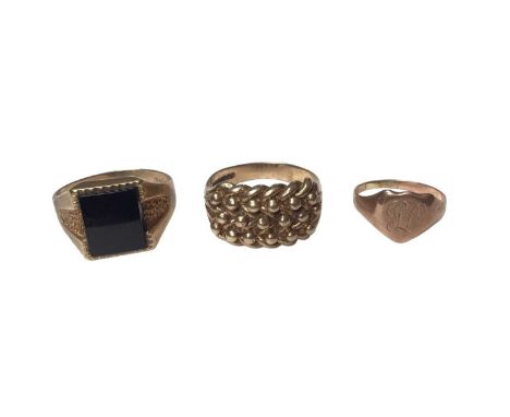 9ct gold knot ring, 9ct gold black onyx signet ring and another 9ct gold signet ring (3)Total weight 15.6 grams