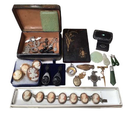Group of Victorian and later jewellery and bijouterie including silver brooches, stick pins, silver mounted compass fob, jet 
