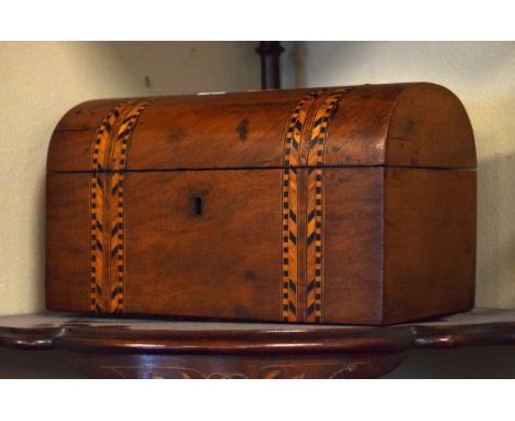Victorian inlaid walnut dome top tea caddy   Condition: 