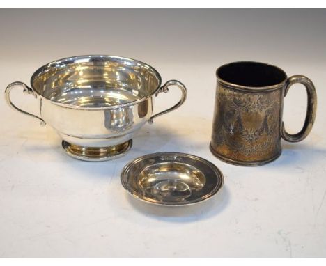 Victorian engraved silver christening mug, Sheffield 1895, George V silver two handled sugar basin, London 1922 and an Elizab