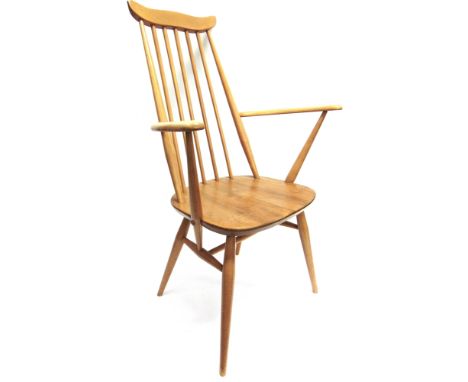 AN ERCOL LIGHT ELM AND BEECH WINDSOR CARVER CHAIR
