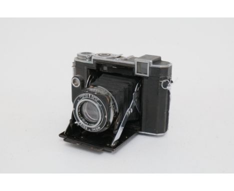 A Zeiss Ikon Super Ikonta 532/16 Rangefinder Camera, with Carl Zeiss Tessar f/2.8 80mm lens, body, F, lens, G, shutter workin