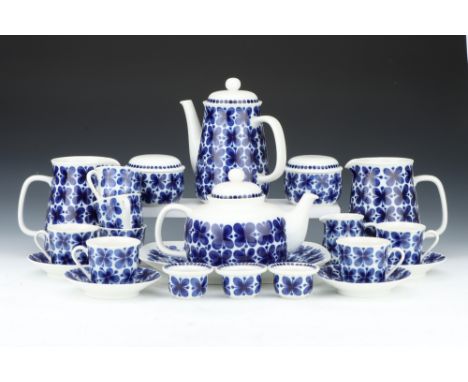 A Swedish Rorstrand Mon Ami Pattern Part Tea &amp; Coffee Service, including seven coffee cups &amp; saucers, two tea cups &a
