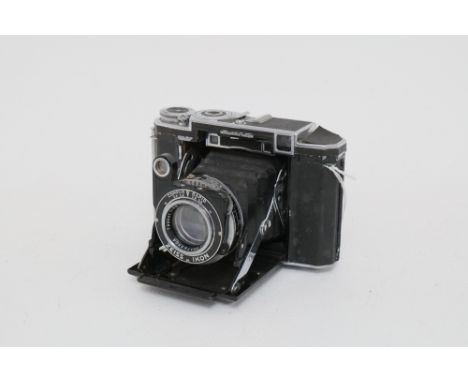 A Zeiss Ikon Super Ikonta 530/16 Rangefinder Camera, with Carl Zeiss Jena Tessar f/2.8 80mm lens, body, F, lens, G, shutter r