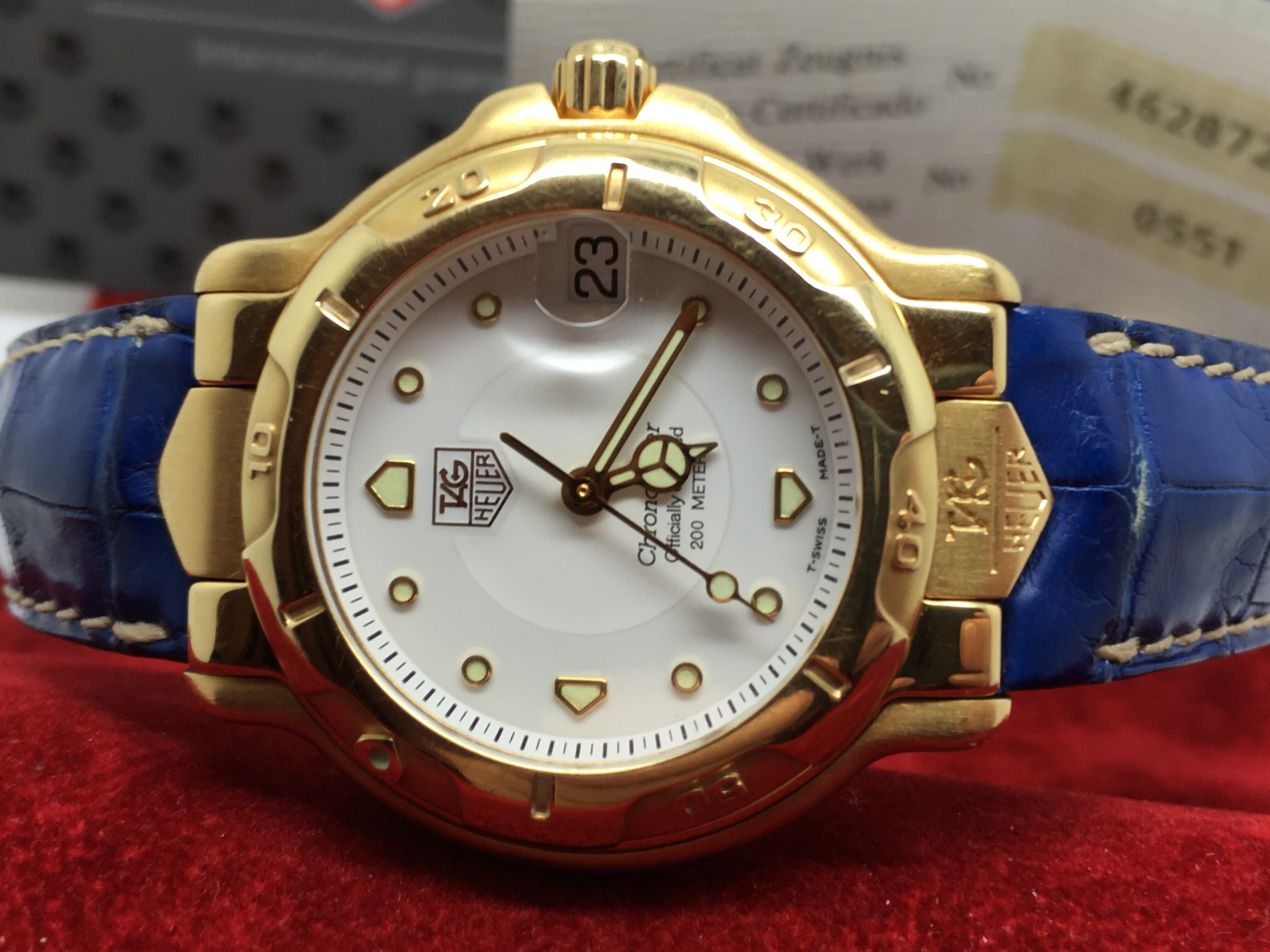 SOLID MENS 18k GOLD TAG HEUER 6000 SERIES WATCH LOVELY SOLID GOLD TAG HEUER WATCH WITH WARR