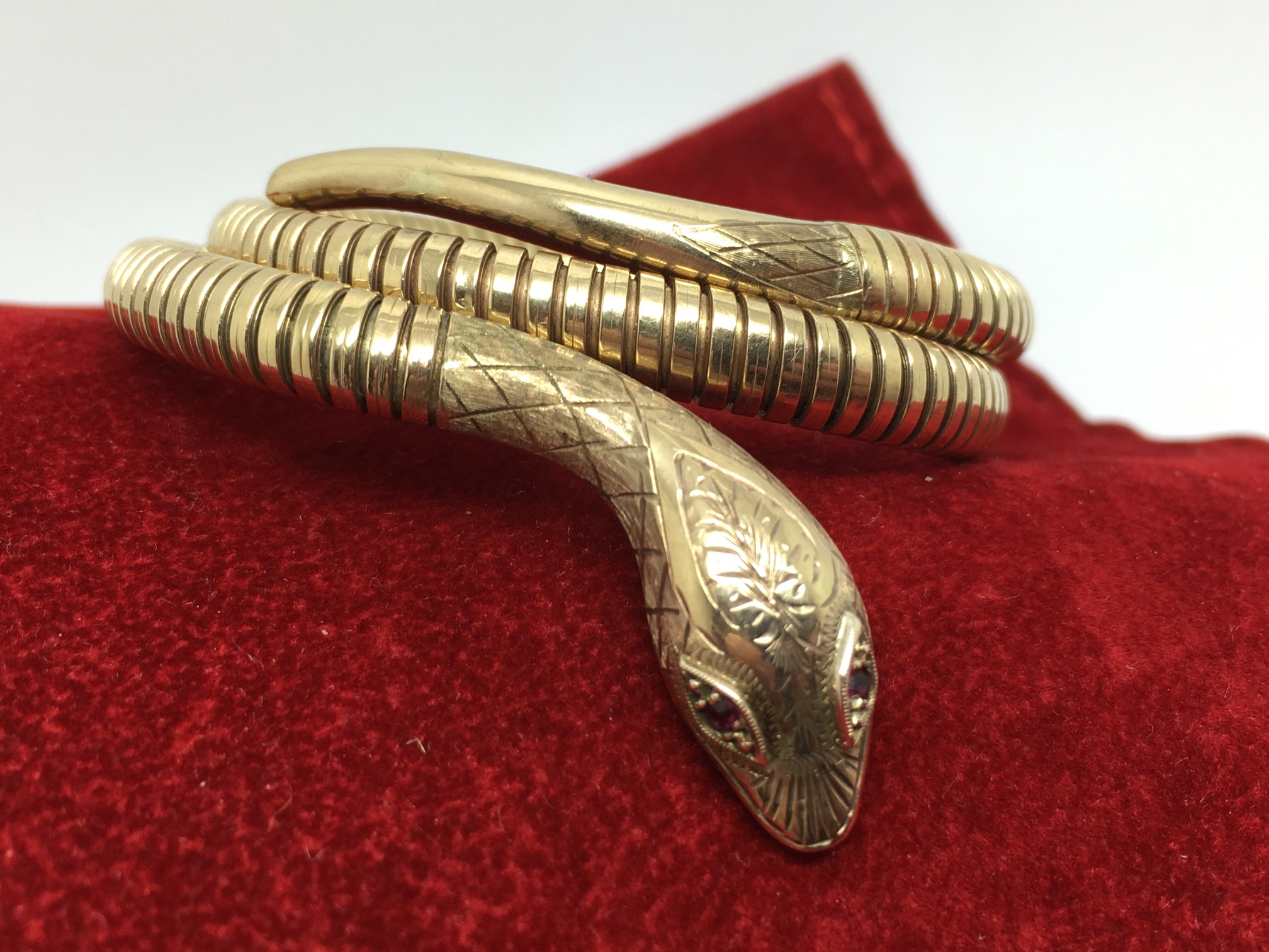 9ct gold snake bracelet