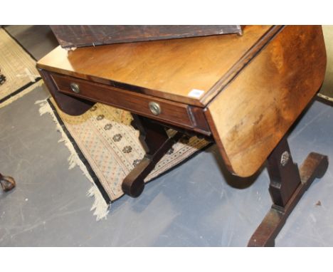 A WM.IV.ROSEWOOD SMALL SOFA TABLE