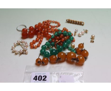 THREE AGATE NECKLACES, A 14K CULTURED PEARL CIRCLE BROOCH, ETC