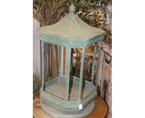 TWO CHARLES EDWARDS PATINATED COPPER LIGHT FITTINGS, A POST LANTERN AND A SQUARE FORM HANGING SHADE