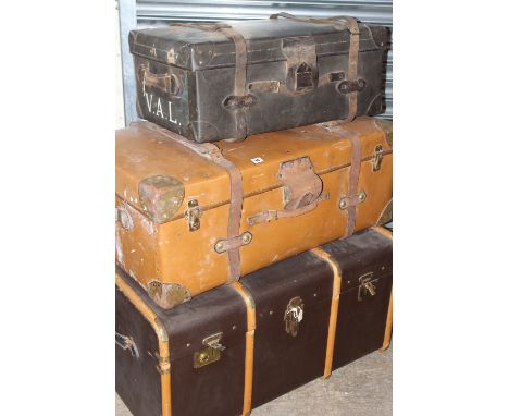 THREE LARGE VINTAGE TRUNKS