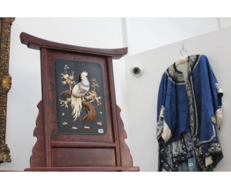 A JAPANESE LACQUERED SCREEN WITH COCKEREL DECORATION IN MOTHER OF PEARL AND BONE. 70CM WIDE X 88CM HIGH