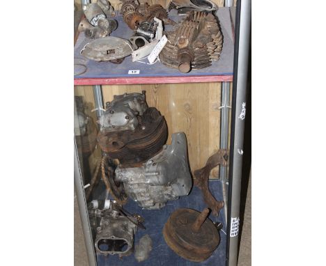 A GOOD COLLECTION OF VINTAGE BSA AND NORTON MOTORCYCLE PARTS TO INCLUDE BSA PRE UNIT ENGINE