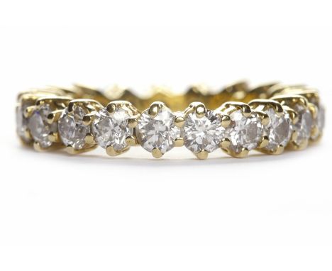 DIAMOND FULL ETERNITY RINGset with diamonds totalling approximately 2.50 carats, unmarked, size K-L, 4.9g