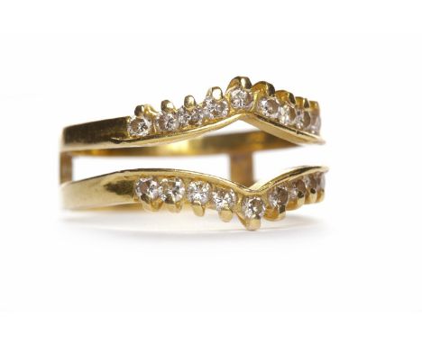 DIAMOND DOUBLE WISHBONE RINGthe openwork bezel formed by two rows of round diamonds, size K-L, 4.3g