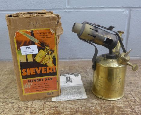 A Sievert 542 blow lamp, boxed with spare handles and instruction leaflet 