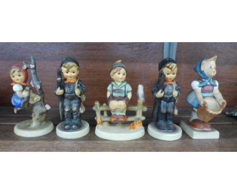 Five Goebel West German figures, two a/f 