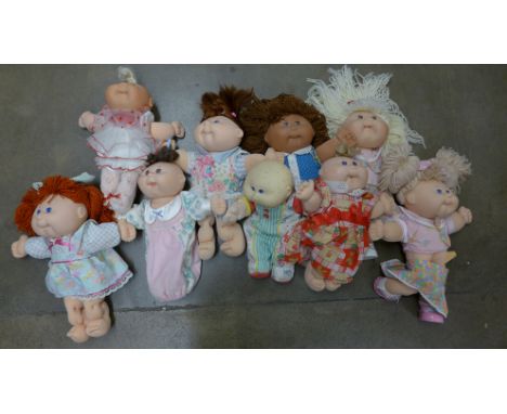 Nine 1980's and 1990's Cabbage Patch dolls 